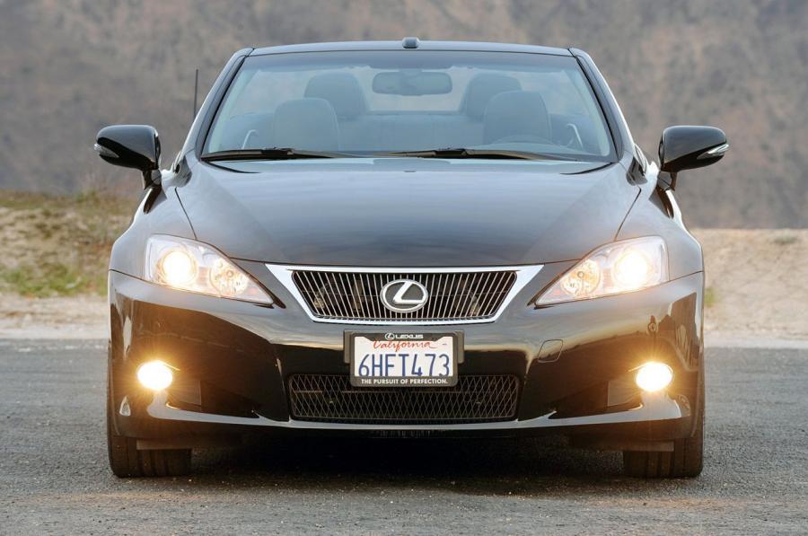  Lexus IS350C F-Sport 2010 года  (фото 4 из 36)